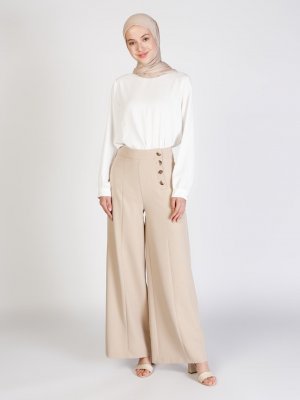 Taş Düğme Detaylı Pantolon Taş Düğme Detaylı Pantolon