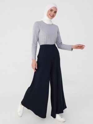 Lacivert Viskon Kumaştan Beli Lastikli Pantolon Lacivert Viskon Kumaştan Beli Lastikli Pantolon