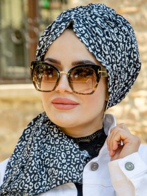 Çok Renkli Leopar Tokalı Bone