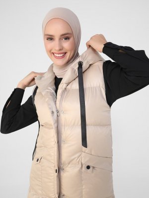 Bej Kapüşonlu Yelek