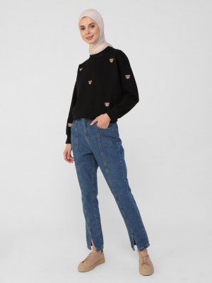 İndigo Doğal Kumaşlı Paçası Yırtmaçlı Kot Pantolon