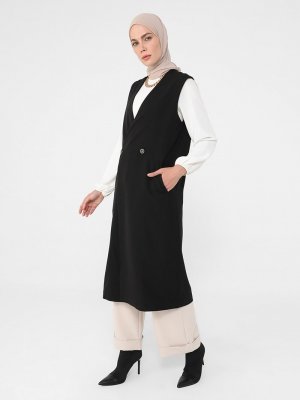 Siyah Cepli Düğme Detaylı Yelek