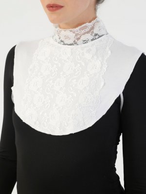 Ekru Dantelli Boyunluk Ekru Dantelli Boyunluk