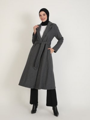 Gri Kuşak Detaylı Kaban