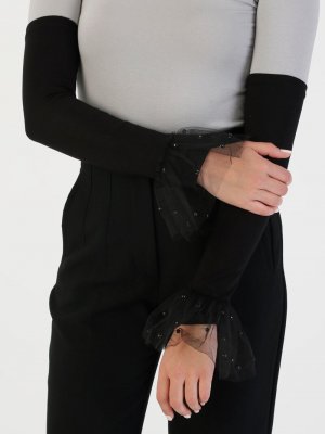 Siyah Penye Kolluk Siyah Penye Kolluk