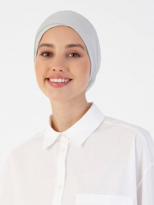 Açık Gri Penye Geniş Ebatlı Çapraz Geçme Bone