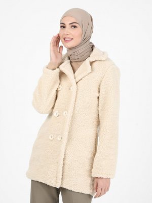 Krem Peluş Detaylı Mont