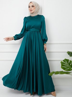 Yeşil Kemer Aksesuarlı Kloş Abiye Elbise