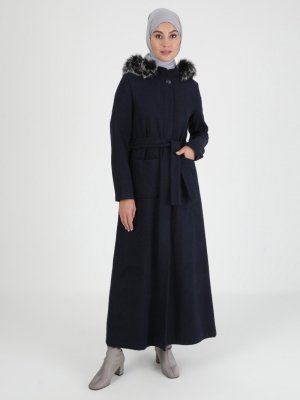 Lacivert Kapüşonu Kürk Detaylı Manto