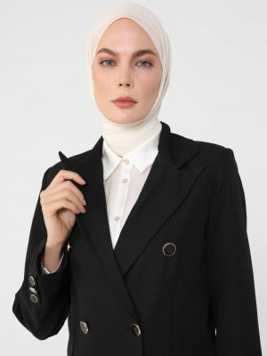 Siyah Düğme Detaylı Ceket