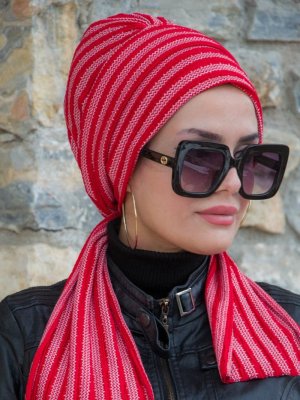 Kırmızı Çizgili Atkılı Bone