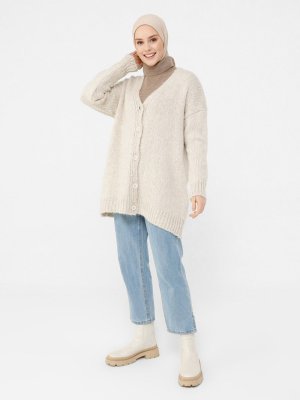 Ekru Düğmeli Triko Hırka Ekru Düğmeli Triko Hırka