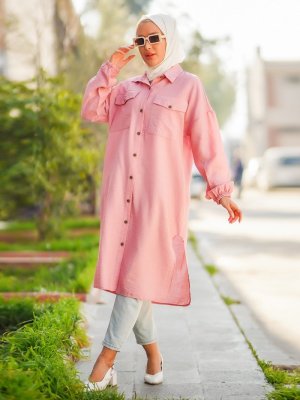 Derin Pembe Çift Cepli Boydan Düğmeli Yandan Yırtmaçlı Uzun Tunik