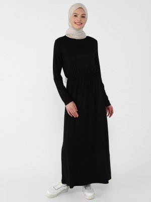 Siyah Doğal Kumaşlı Beli Lastikli Elbise Siyah Doğal Kumaşlı Beli Lastikli Elbise