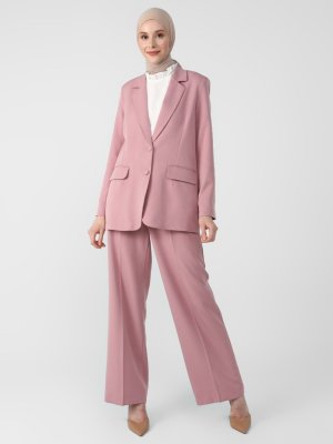 Bej Cep Detaylı Ceket