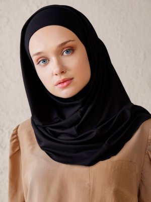 Siyah Kapüşonlu Düz Hazır Türban Siyah Kapüşonlu Düz Hazır Türban