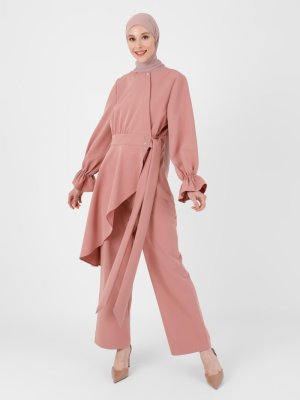 Gül Kurusu Özlem Süer X Volan Detaylı Ceket & Pantolon İkili Takım