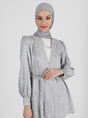 Gri Kuşak Detaylı Jakarlı Saten Kimono Gri Kuşak Detaylı Jakarlı Saten Kimono