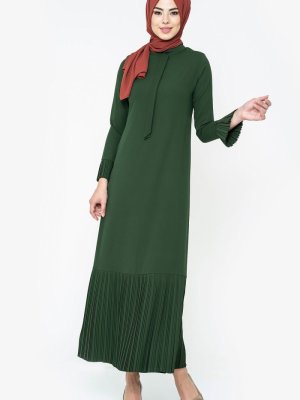 Yeşil Piliseli Elbise