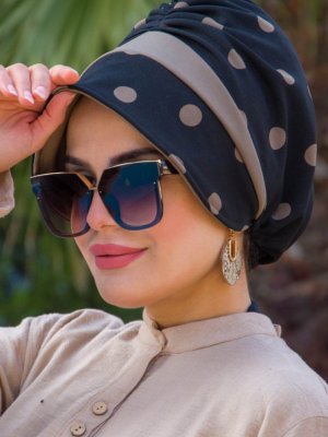 Siyah Puanlı Bantlı Şapka Bone