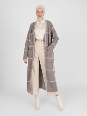 Vizon Bej Cep Detaylı Triko Hırka