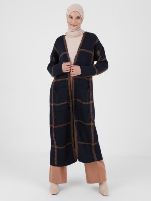 Lacivert Karamel Cep Detaylı Triko Hırka