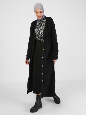 Siyah Yanları Yırtmaçlı Triko Hırka