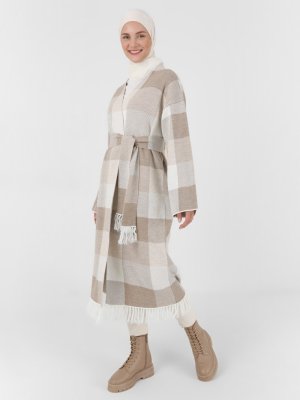 Vizon Püskül Detaylı Triko Hırka