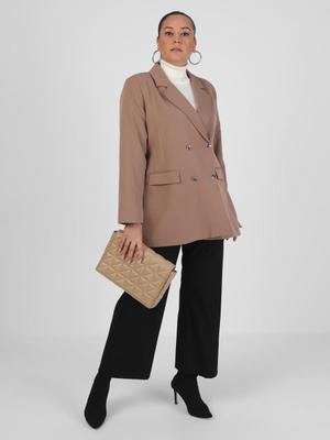 Bej Cep Detaylı Ceket