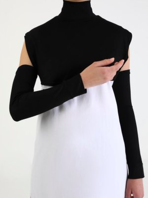 Siyah Yakalık Kolluk Çıtçıtlı Set Siyah Yakalık Kolluk Çıtçıtlı Set