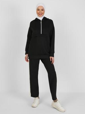 Siyah Yanı Şeritli İkili Eşofman Takımı