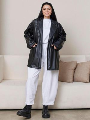 Siyah Cep Detaylı Deri Ceket