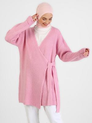 Pembe Önü Bağlama Detaylı Triko Hırka Pembe Önü Bağlama Detaylı Triko Hırka