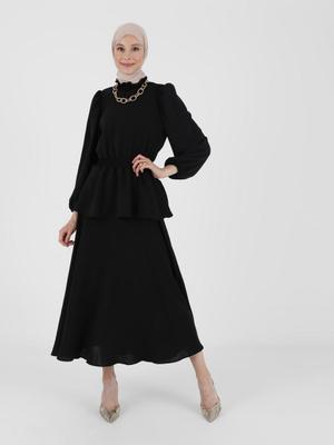 Siyah Gipe Detaylı Bluz & Etek İkili Takım Siyah Gipe Detaylı Bluz & Etek İkili Takım