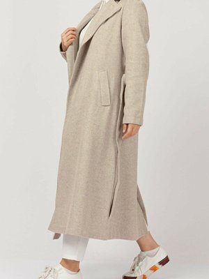 Taş Kemerli Yünlü Astarsız Kaşe Kaban