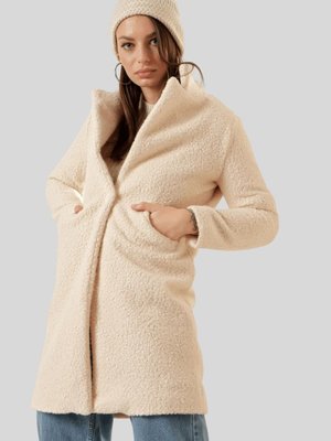 Krem Oversize Kaşe Kaban