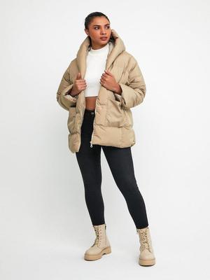 Bej Kapüşonlu Oversize Şişme Dış Çepli Mont Bej Kapüşonlu Oversize Şişme Dış Çepli Mont