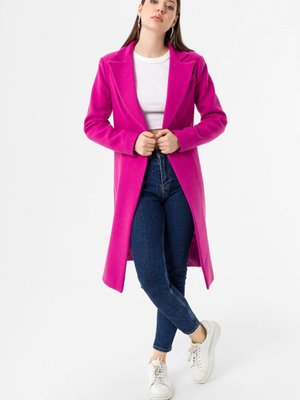 Fuşya Arkası Yırtmaçlı Tek Düğme Kaban