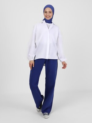 Beyaz Gizli Düğmeli Poplin Gömlek Beyaz Gizli Düğmeli Poplin Gömlek