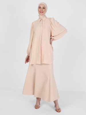 Vanilya İpek Tuşeli Volümlü Kol Detaylı Tunik