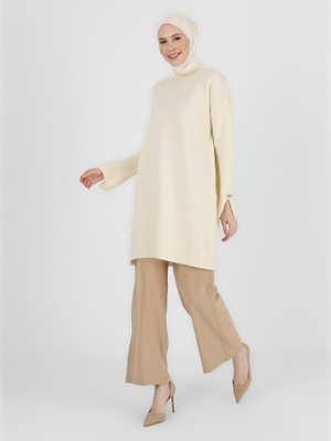 Ekru Kol Ucu Taşlı Triko Tunik