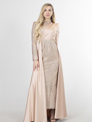Bej Drape Ve Kuyruk Detaylı Simli Abiye Elbise Bej Drape Ve Kuyruk Detaylı Simli Abiye Elbise