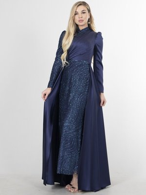 Lacivert Drape Ve Kuyruk Detaylı Simli Abiye Elbise Lacivert Drape Ve Kuyruk Detaylı Simli Abiye Elbise