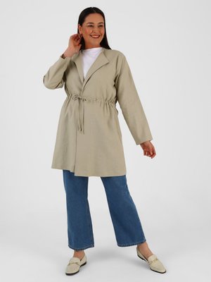 Açık Vizon Büyük Beden Beli Büzgülü Keten Ceket