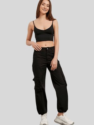 Siyah Paçası Lastikli Kargo Cepli Paraşüt Pantolon