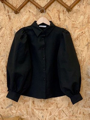 Siyah Klasik Yaka Crop Gömlek Siyah Klasik Yaka Crop Gömlek