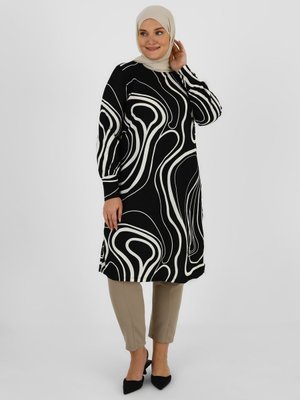 Siyah Büyük Beden Desenli Tunik