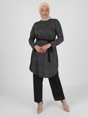 Siyah Tunik & Pantolon İkili Takım Siyah Tunik & Pantolon İkili Takım