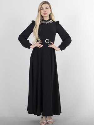 Siyah Yakası Taş İşlemeli Abiye Elbise Siyah Yakası Taş İşlemeli Abiye Elbise