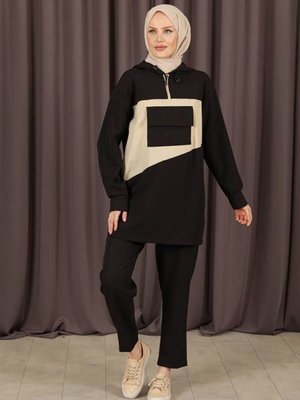 Bej / Siyah Önden Cepli Spor Takım Bej / Siyah Önden Cepli Spor Takım